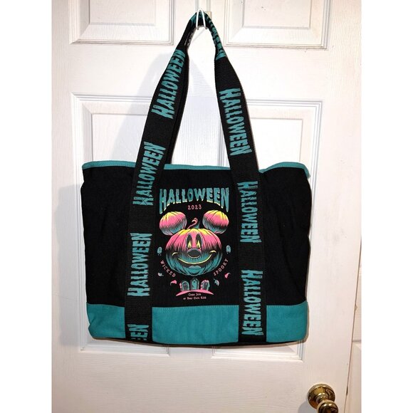 Disney World Halloween Mickey Black Tote Bag 2023 Top Zipper - Picture 1 of 14